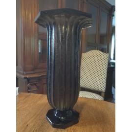 Grand vase Daum en verre pressé marron hauteur 43 cm