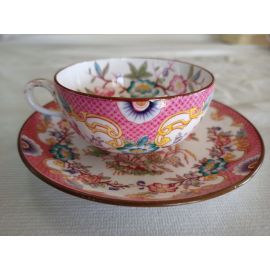 Tasse avec soucoupe en porcelaine de Sarreguemines minton décor 216 fêle